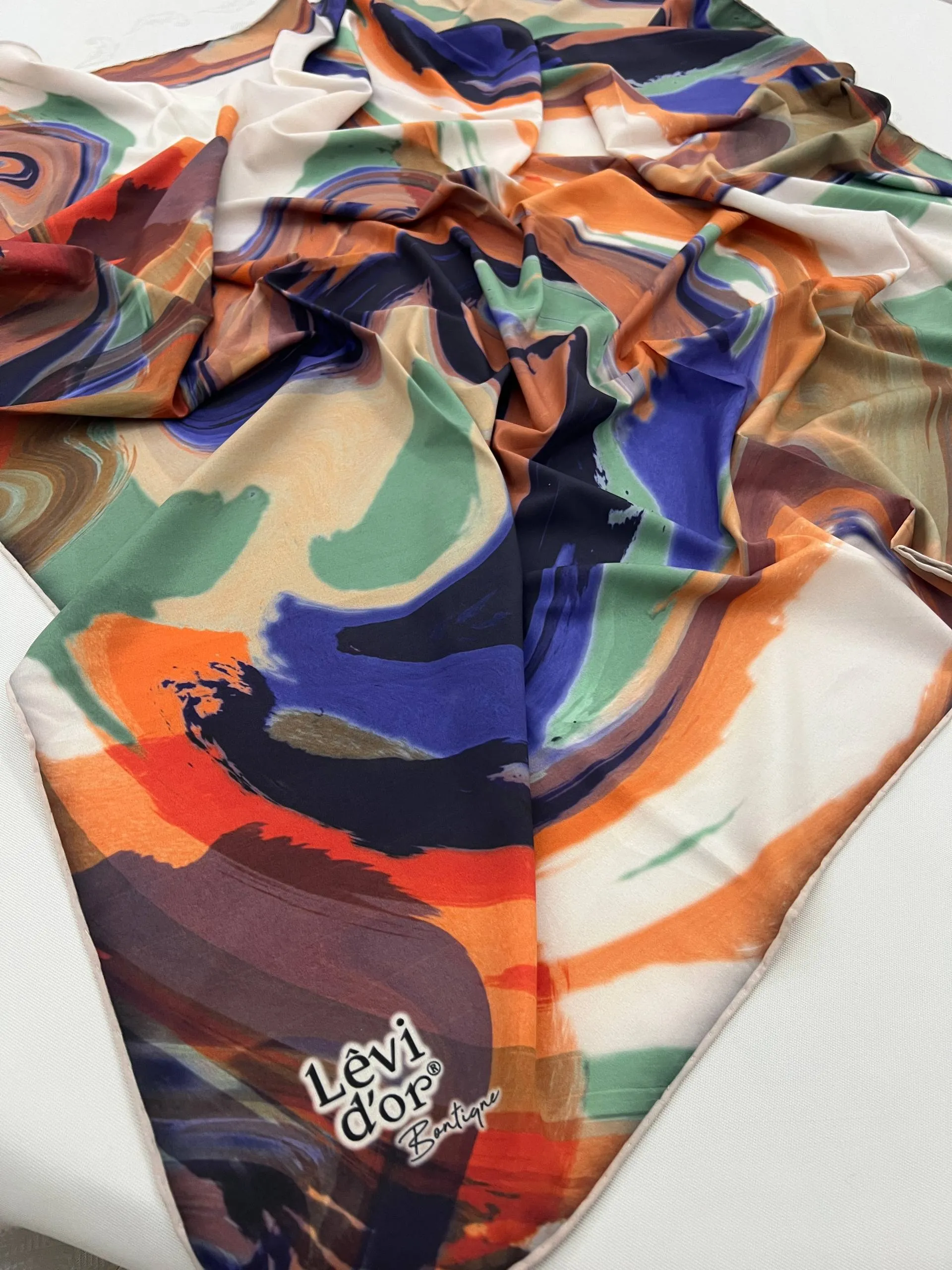 Écharpe Levidor Boutique – 100 × 100 cm