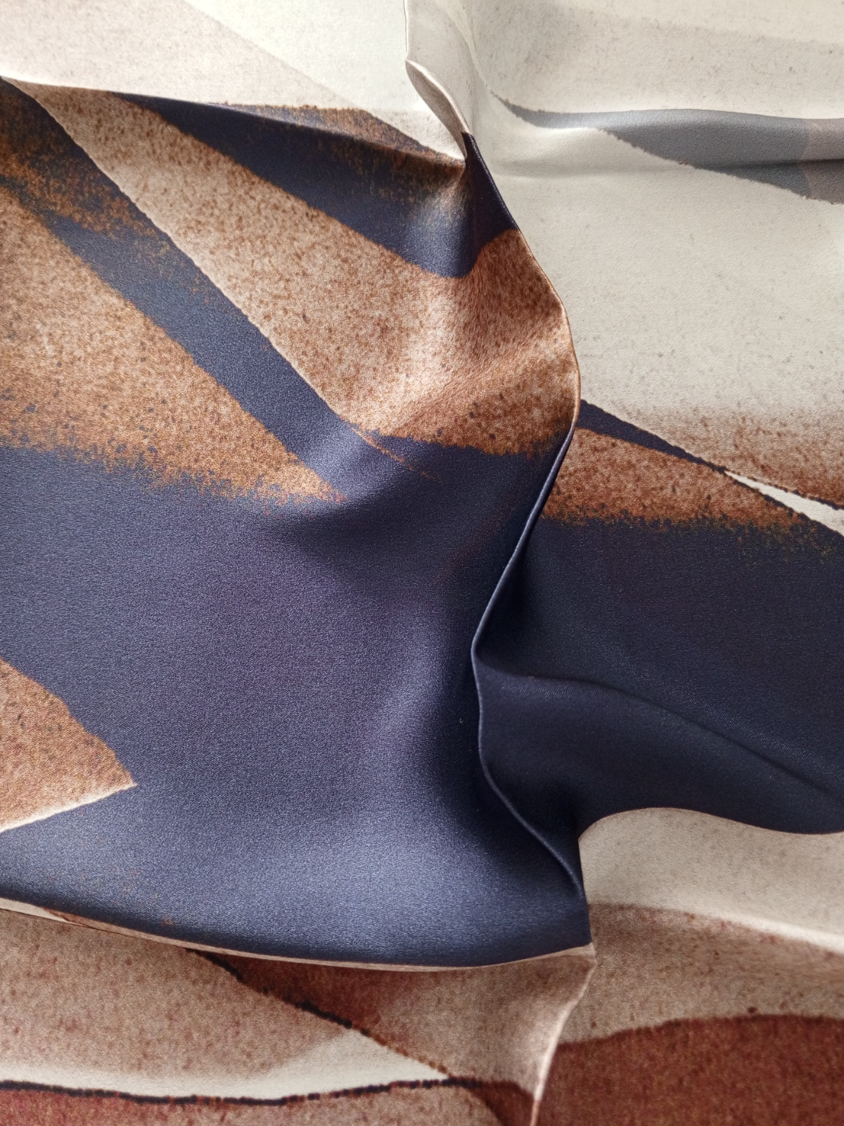 ECHARPE PIERRE CARDIN 100% SOIE SURA – Image 2