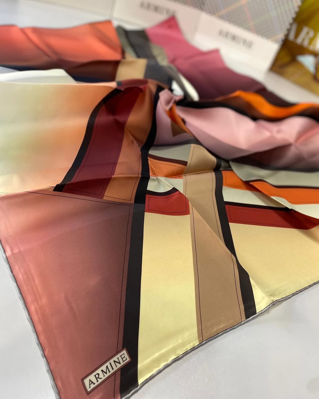 ARMINE 100% SATIN DE SOIE