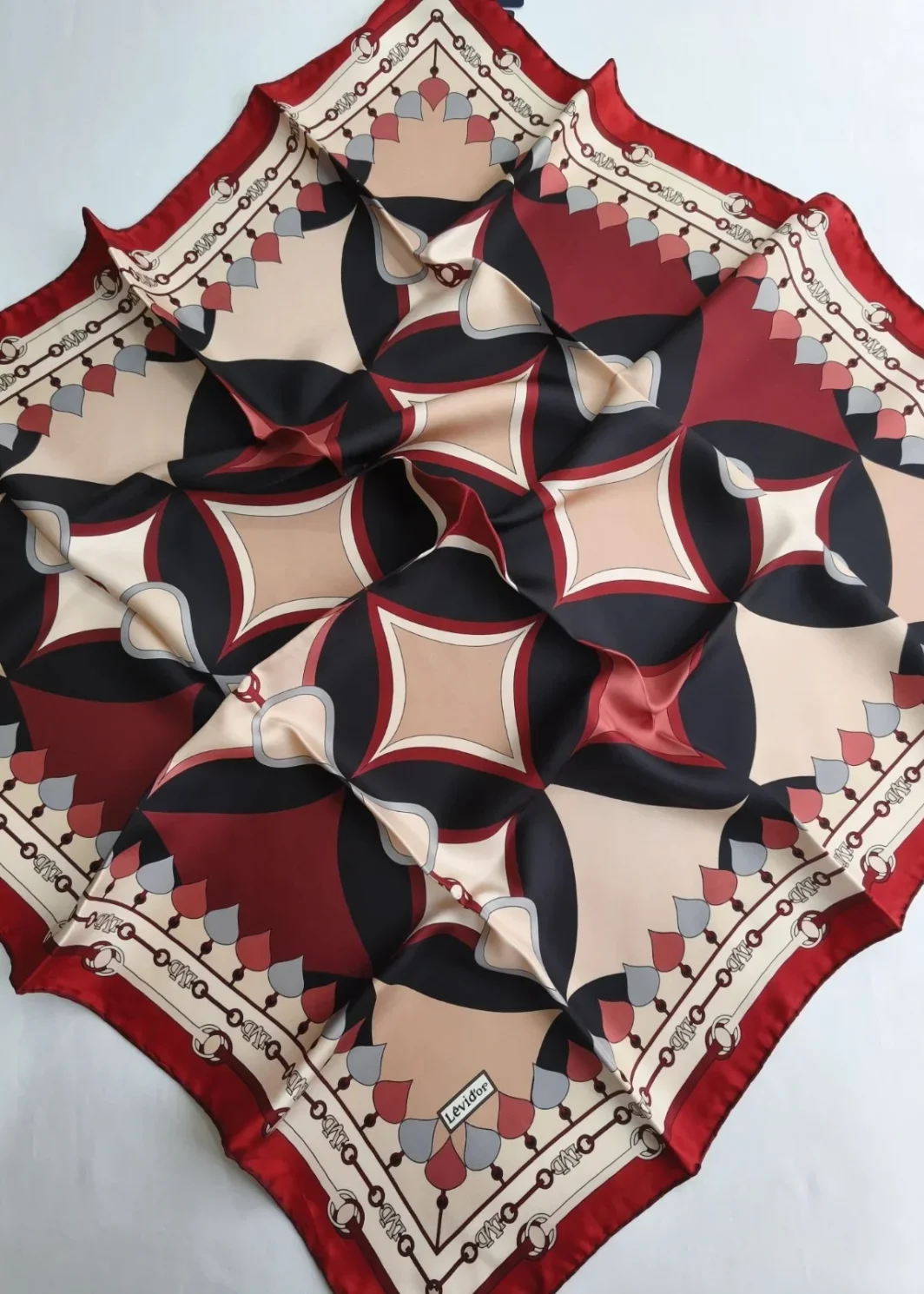 Écharpe Levidor – 100% Twill de Soie Collection 2026