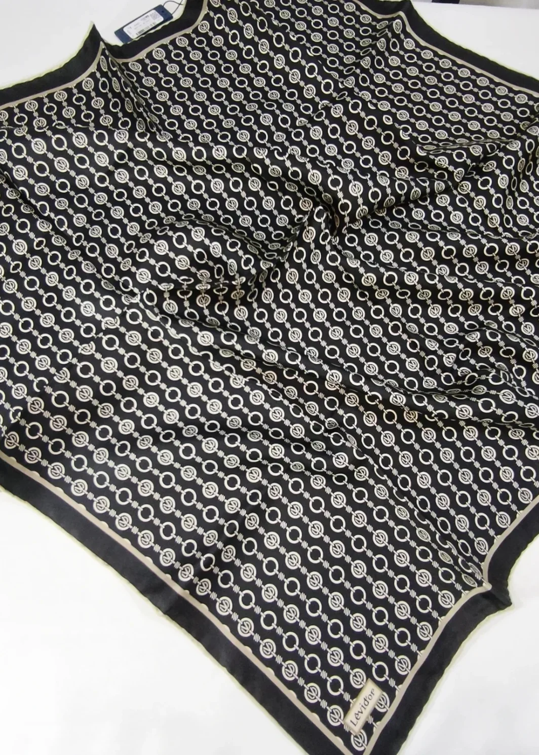 Écharpe Levidor – 100% Twill de Soie Collection 2026