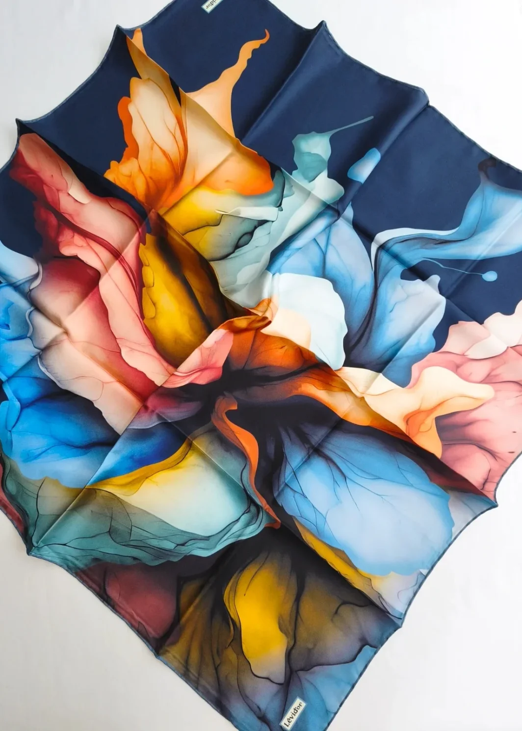 Écharpe Levidor – 100% Twill de Soie Collection 2026