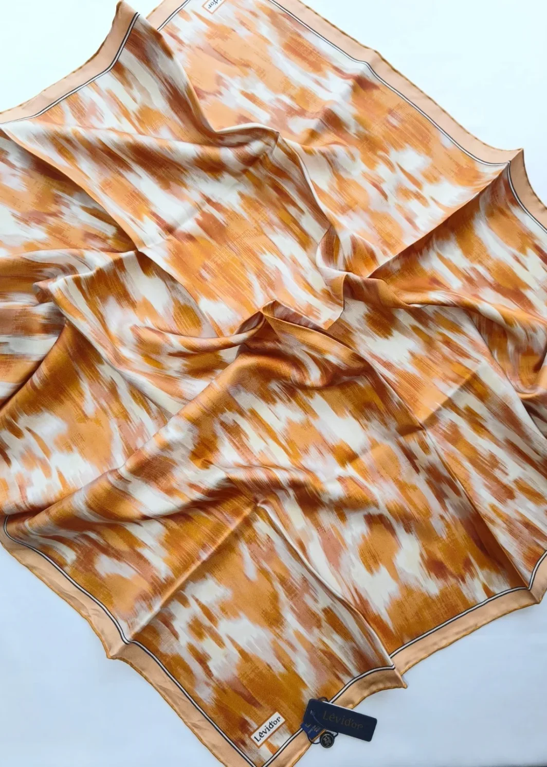 Écharpe Levidor – 100% Twill de Soie Collection 2026